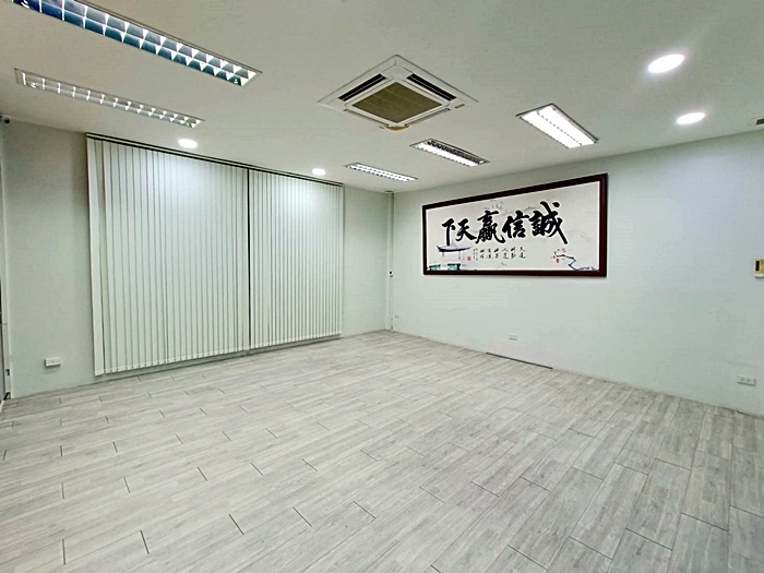 ให้เช่า ออฟฟิศ อาคารสำนักงาน ย่านใจกลางเมืองลาดพร้าว87 พื้นที่ 101ตร.ว.  จดบริษัทได้